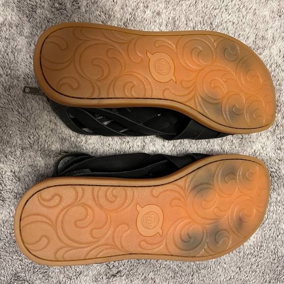 Born Sandals - Picture 3 of 6